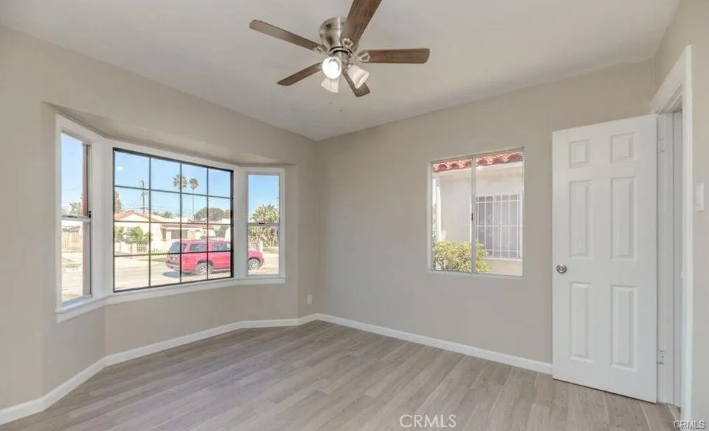 542 W 105th Street, Los Angeles, California 90044 home-pic-7